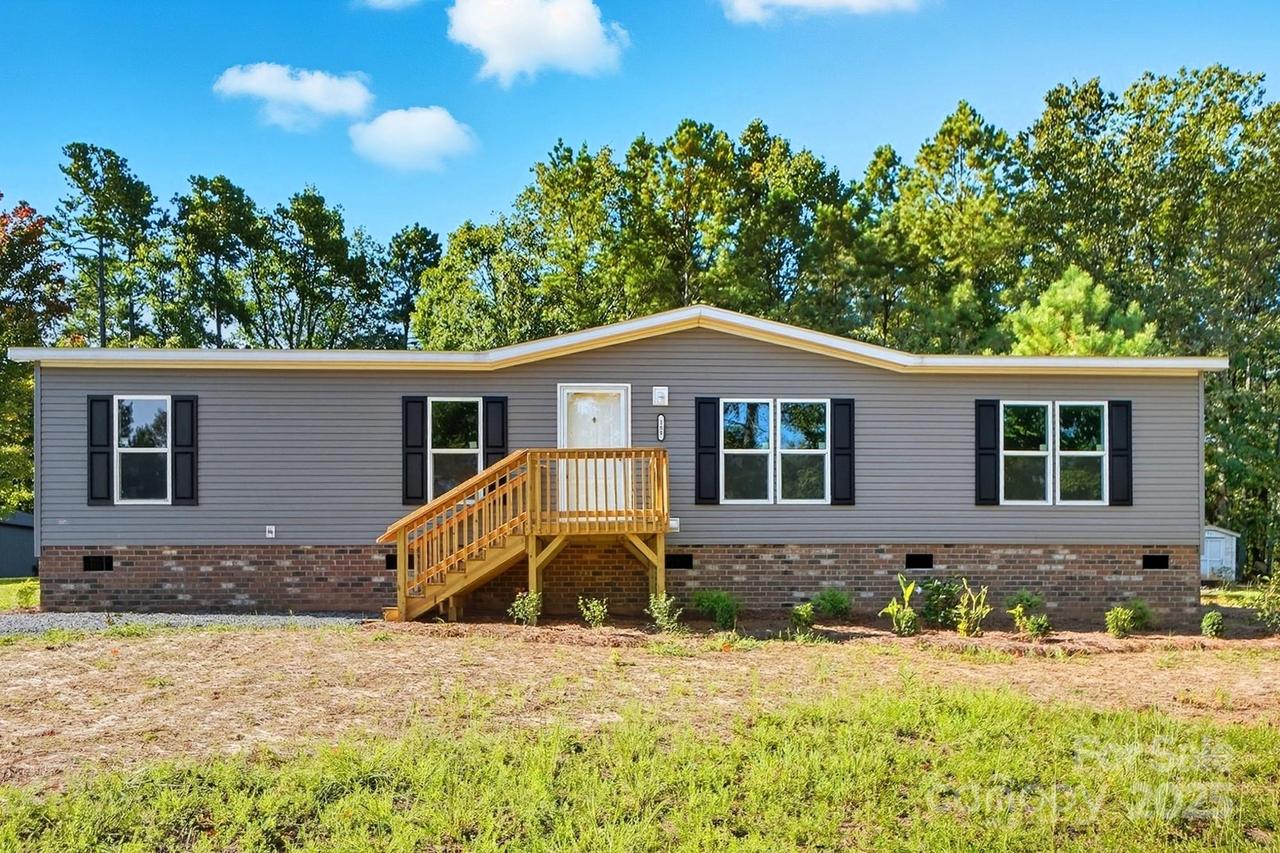 155 Castle Ct., Kings Mountain, NC 28086