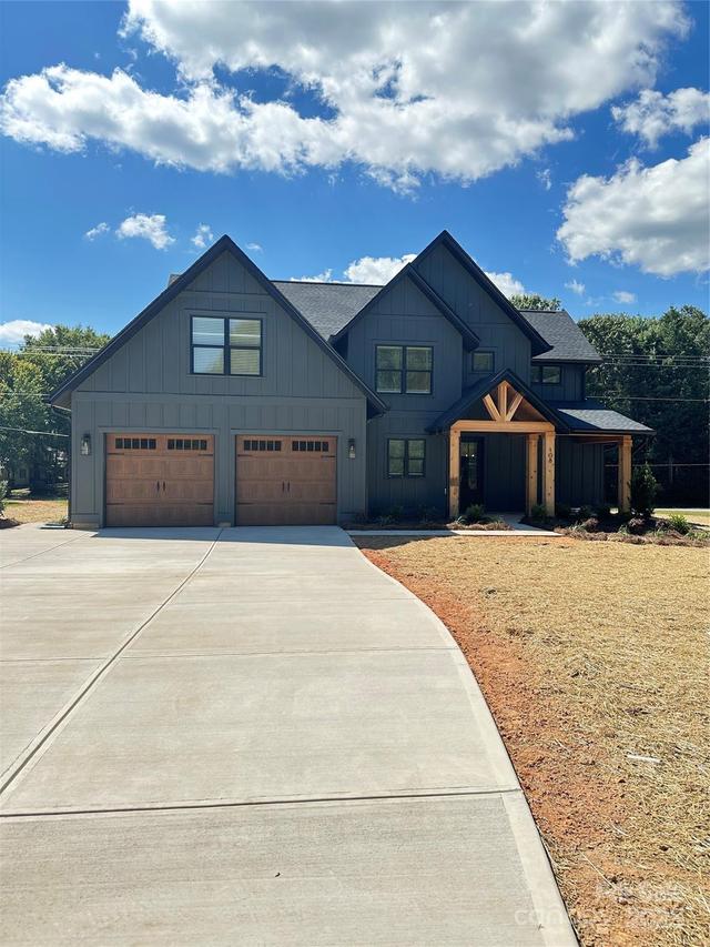 108 Smith Clemmer Rd., Mount Holly, NC 28120