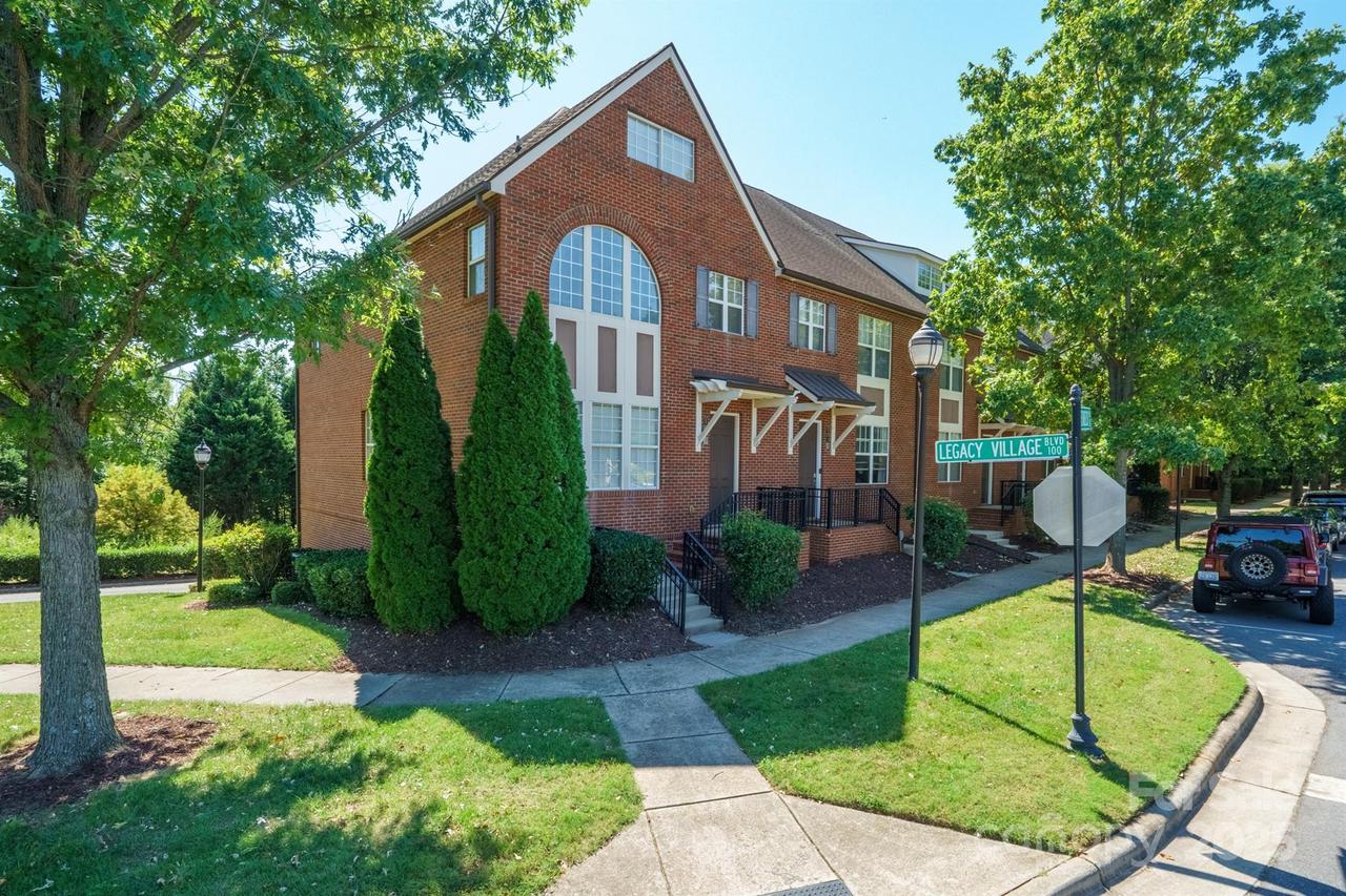 103 Steinbeck Way #A, Mooresville, NC 28117