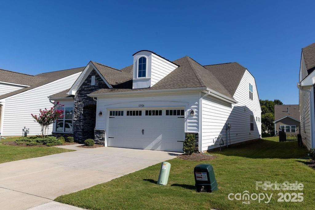 12926 Canterbury Castle Dr., Charlotte, NC 28273