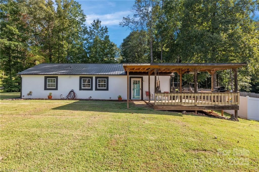 307 Pinehaven Dr., Lexington, NC 27292