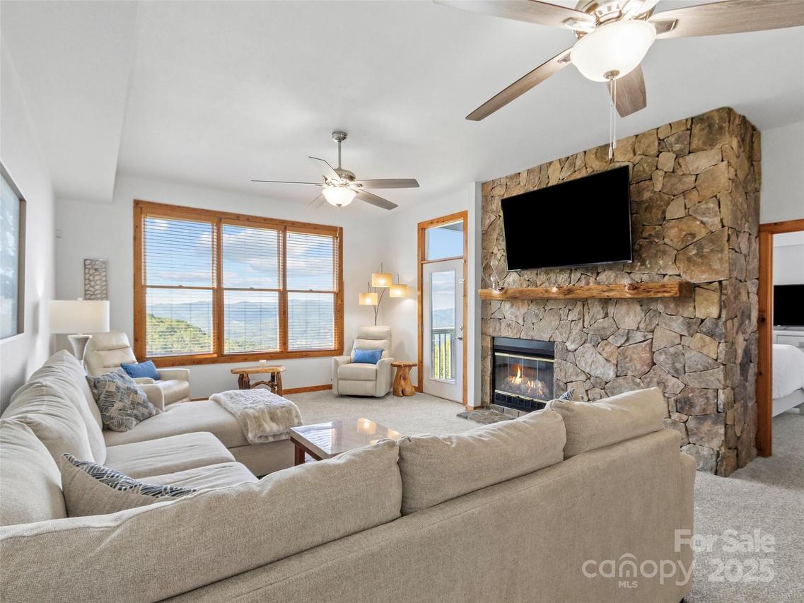 80 Stoney Falls Loop #3-202, Burnsville, NC 28714
