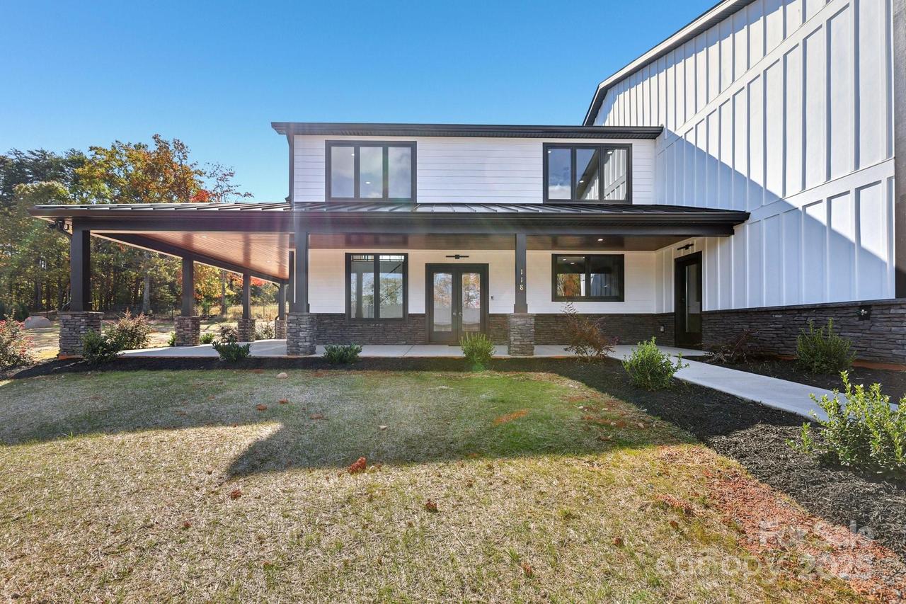 118 Winners Cir., Mooresville, NC 28117