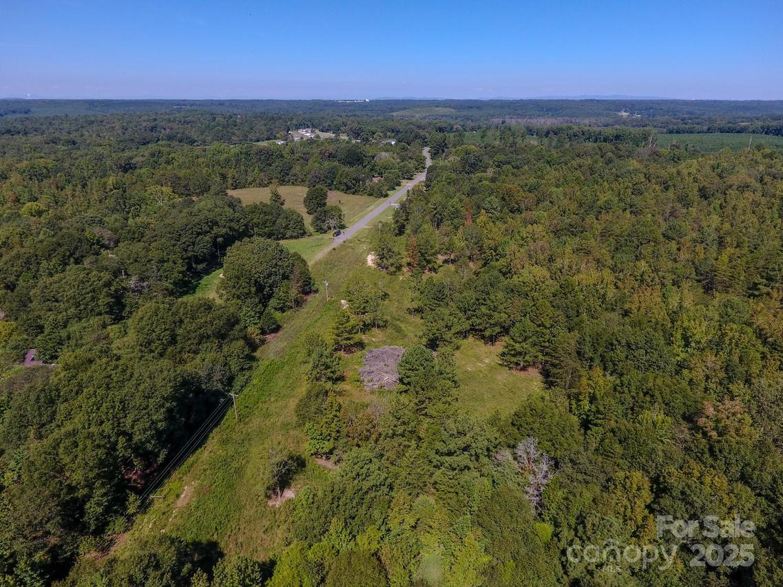 000 Mallard Dr., Grover, NC 28073