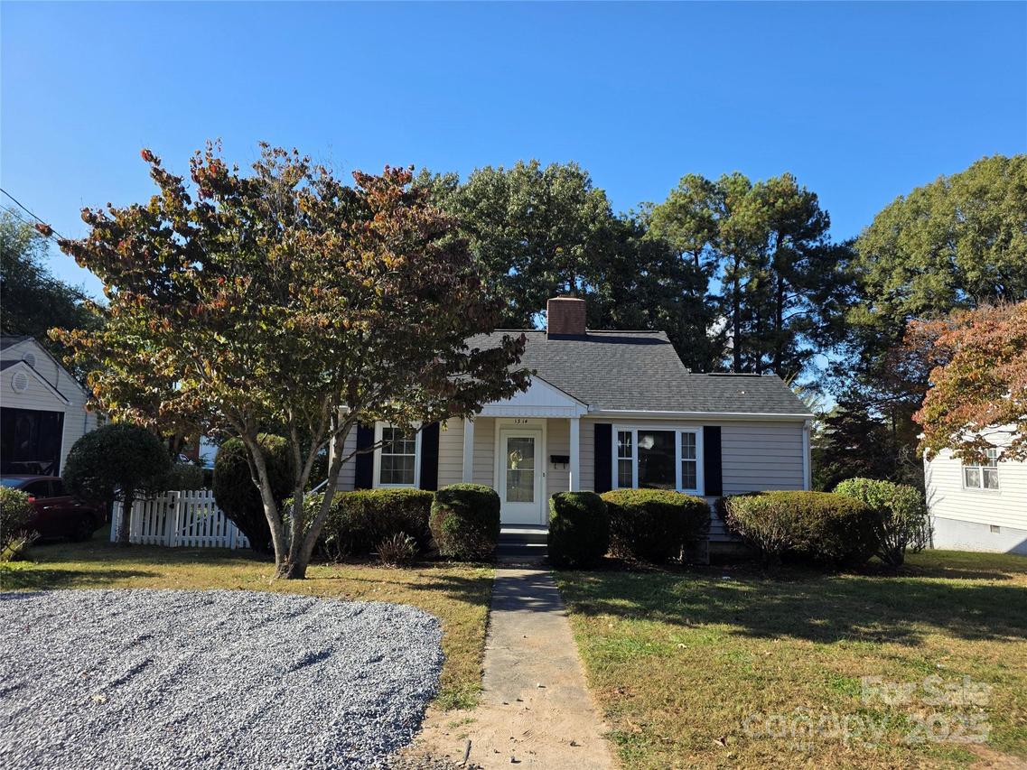 1314 Poston Cir., Gastonia, NC 28054