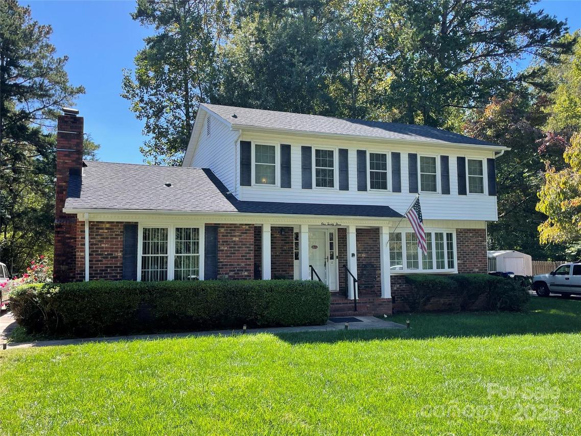 123 Cliffwood Cir., Mooresville, NC 28115