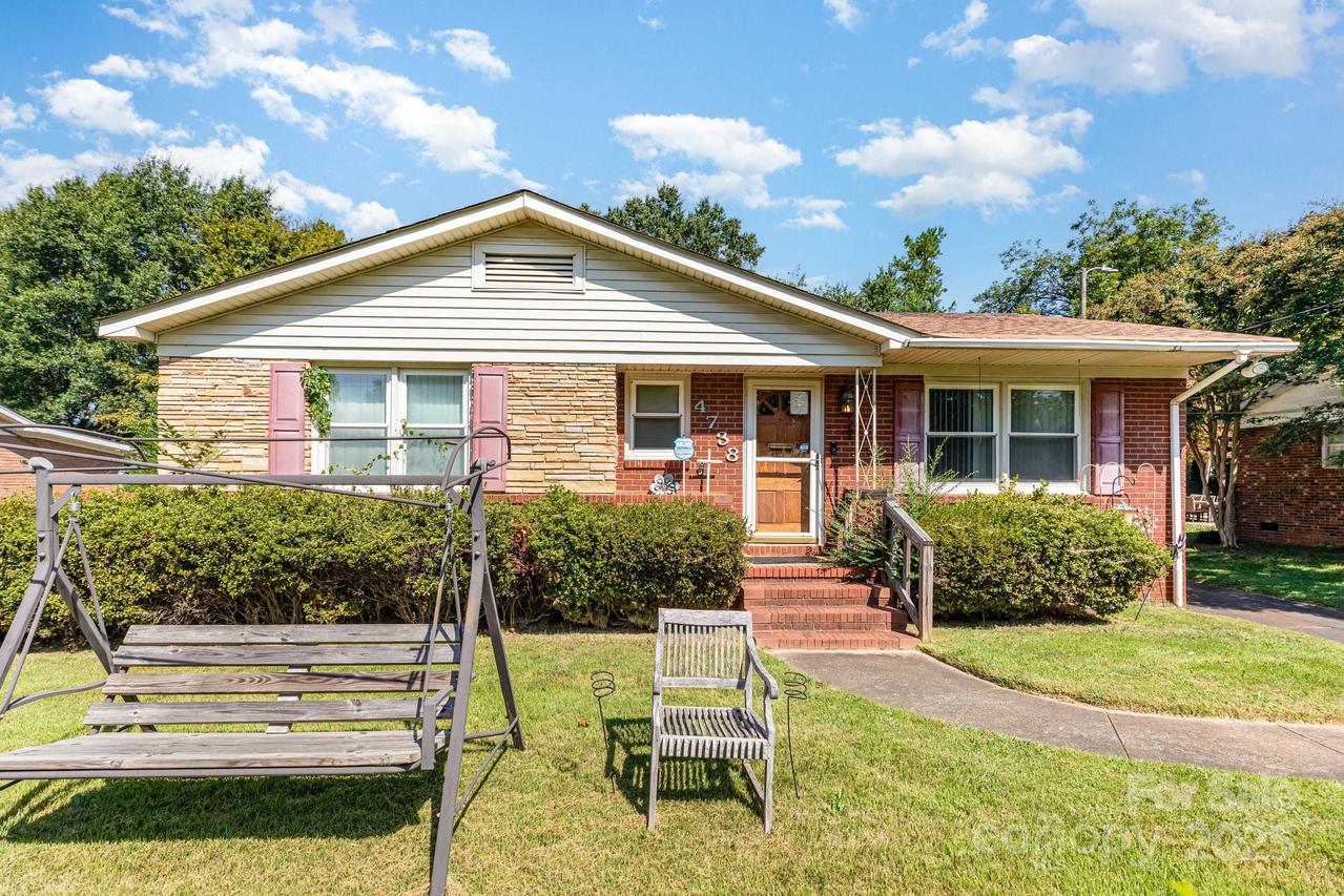 4738 Brooktree Dr., Charlotte, NC 28208
