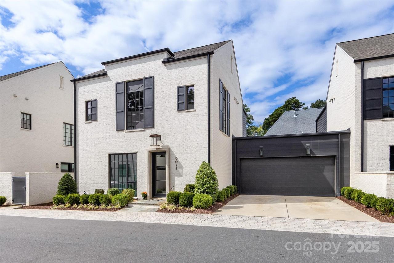 9021 Tynecastle Commons Ct., Charlotte, NC 28226