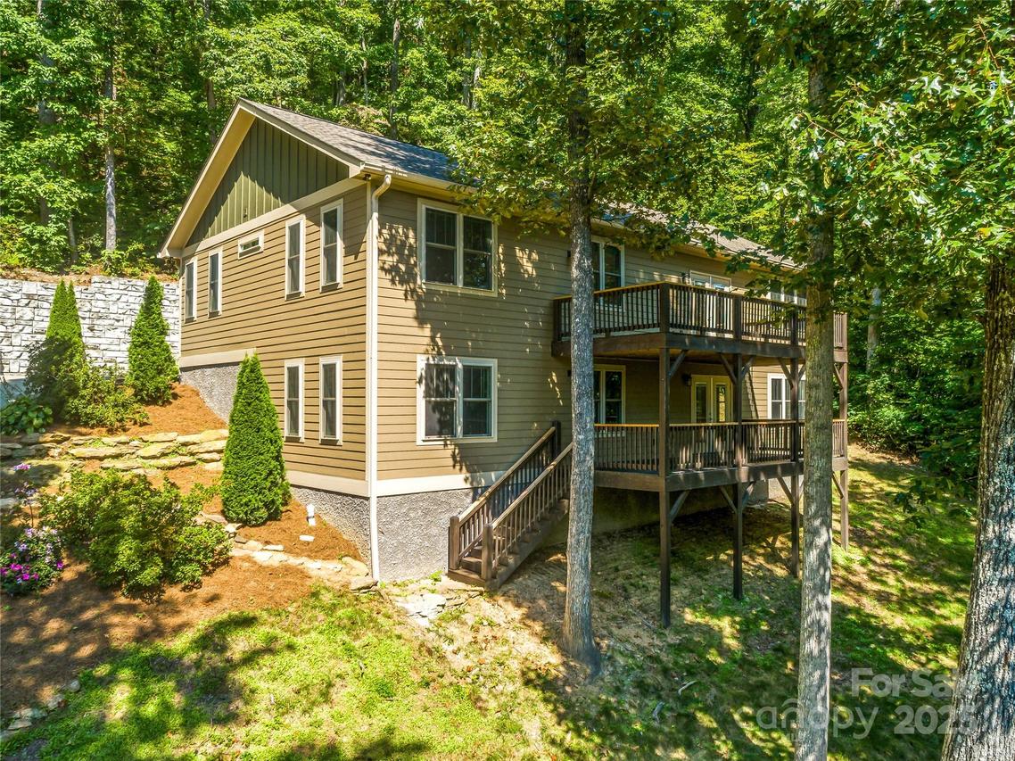 71 Willow Bend, Hendersonville, NC 28792