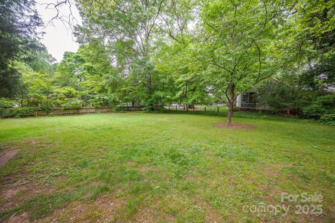549 Lorimer Rd., Davidson, NC 28036