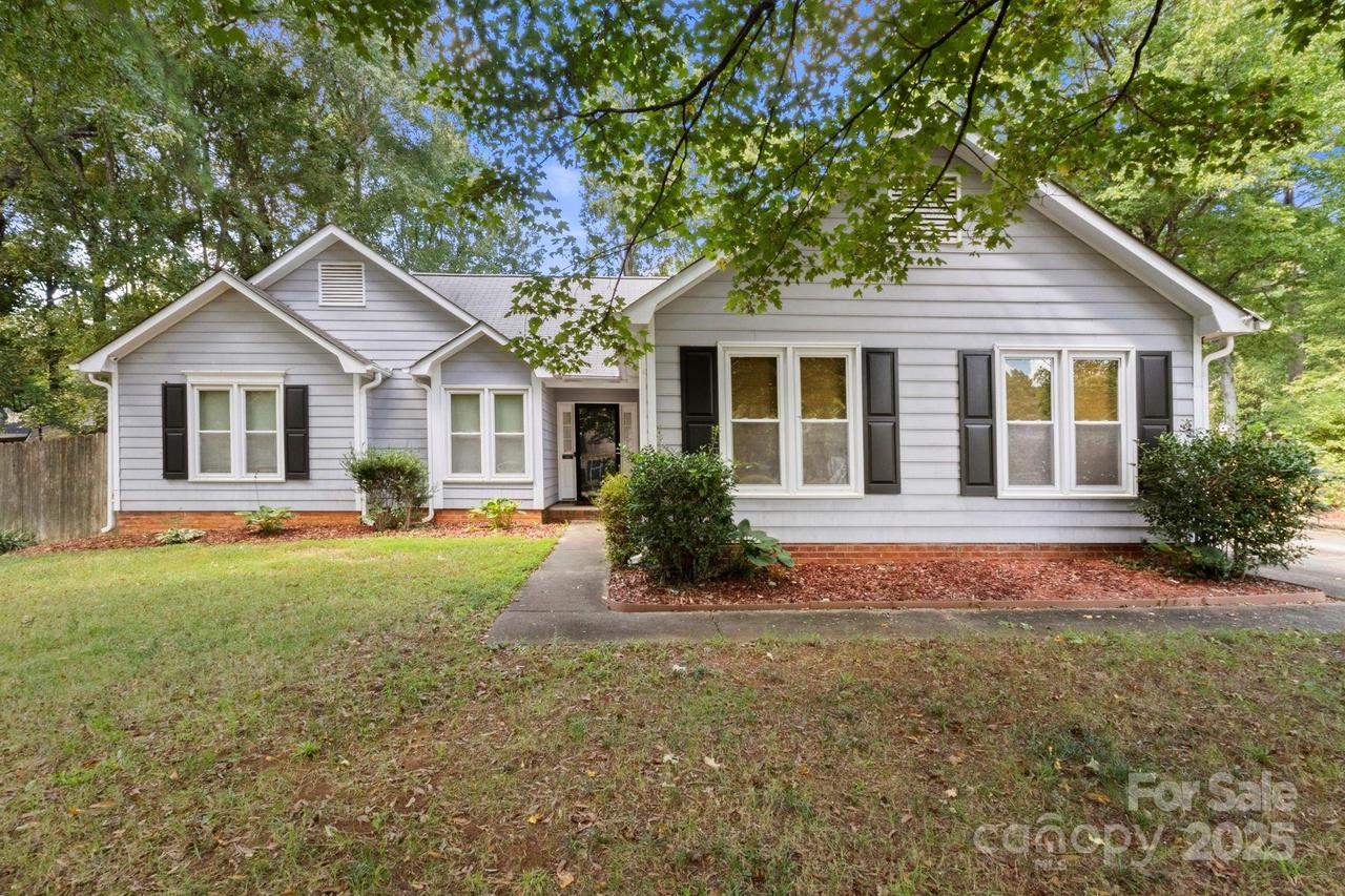 6535 Lantern Ct., Charlotte, NC 28227