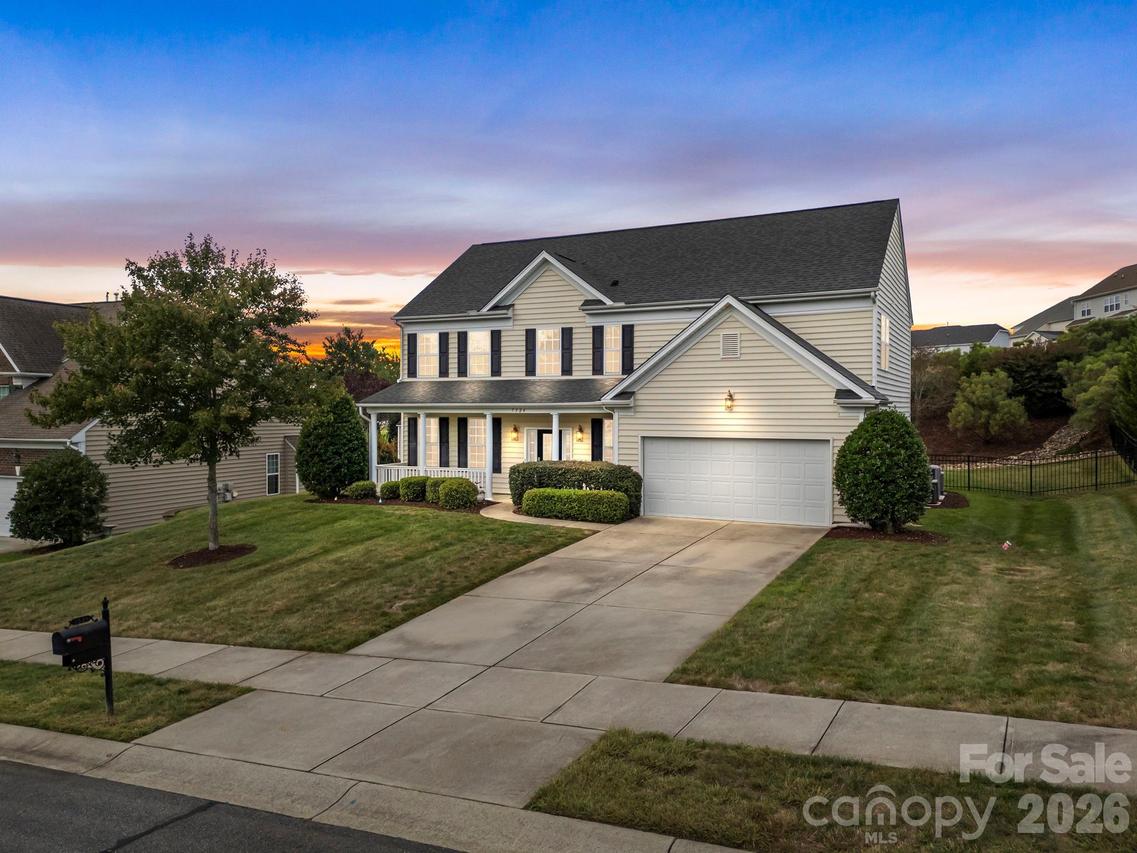 7524 Chasewater Dr., Harrisburg, NC 28075