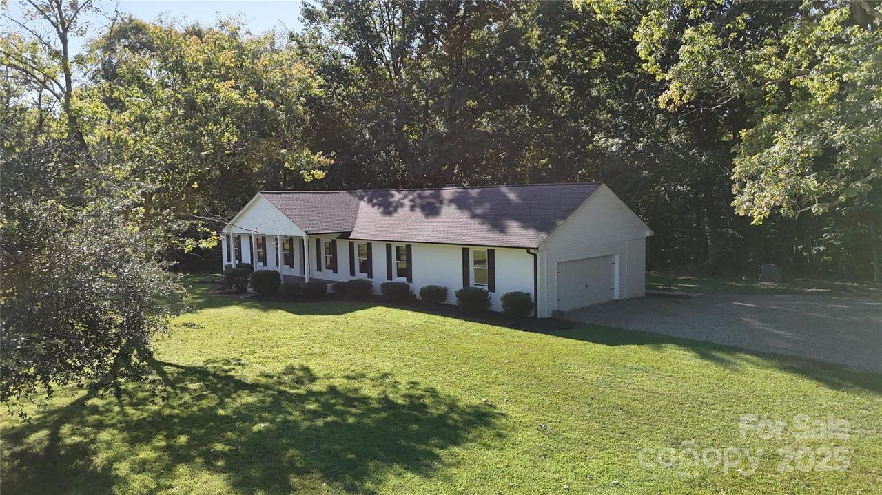 5406 Christopher Rd., Iron Station, NC 28080