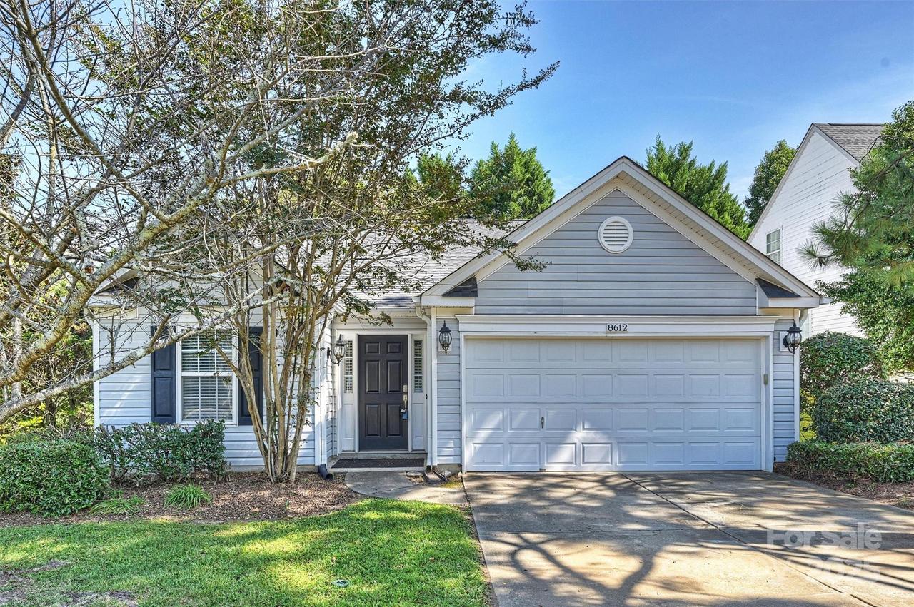 8612 Cedardale Ridge Ct., Charlotte, NC 28269