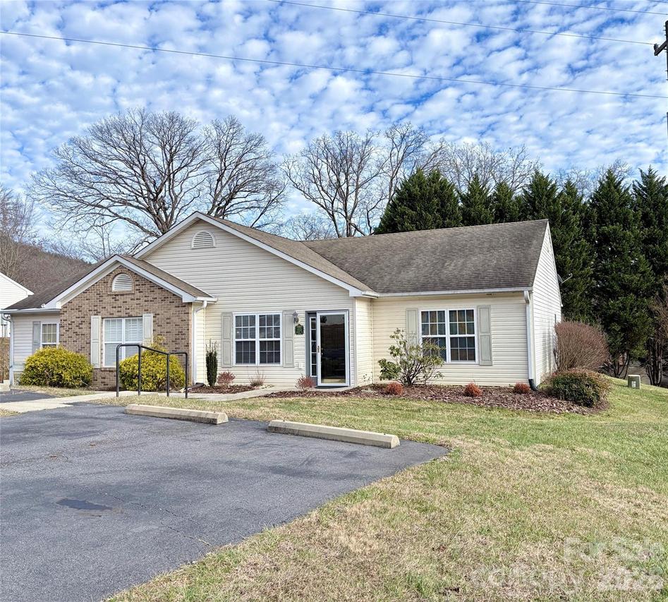 102 Kerlee St. #A, Black Mountain, NC 28711