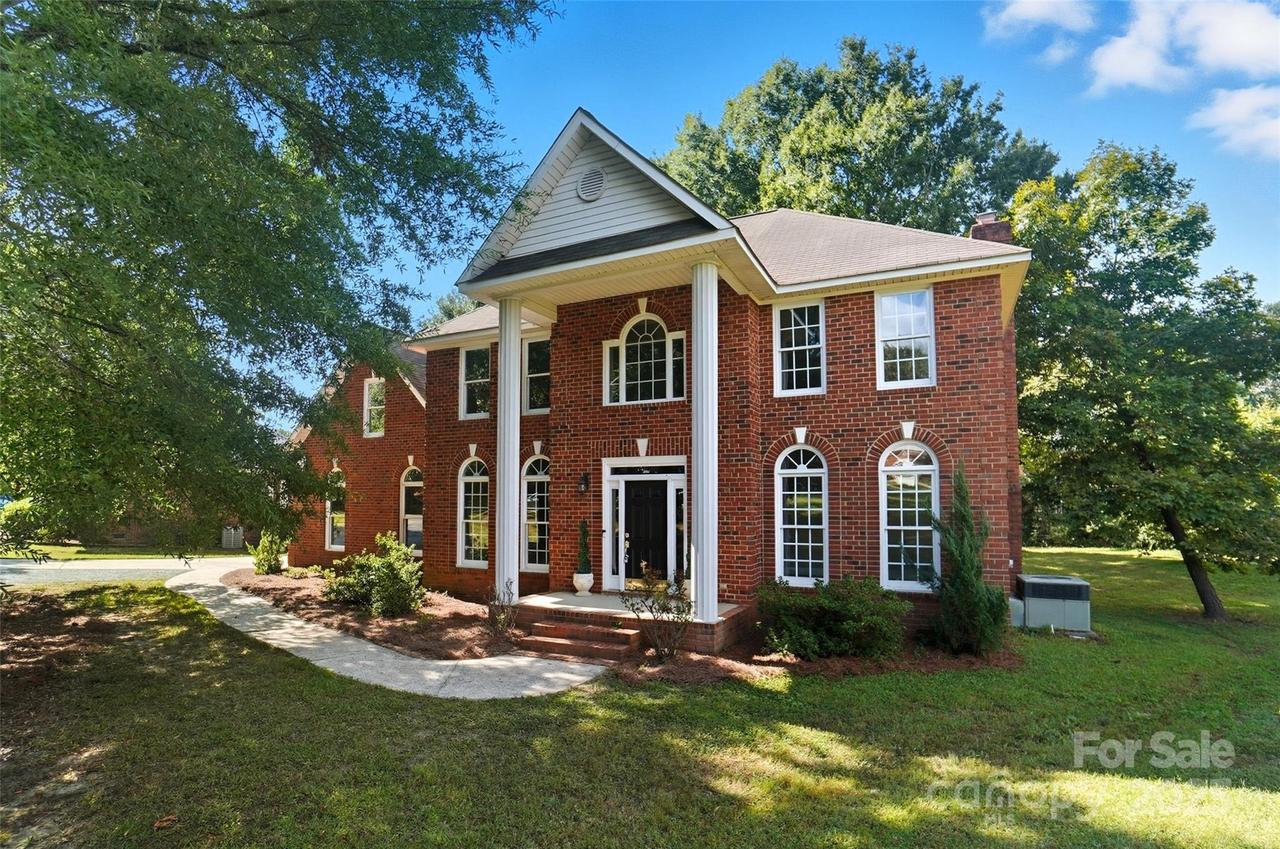 5407 Berrywood Ln., Monroe, NC 28110