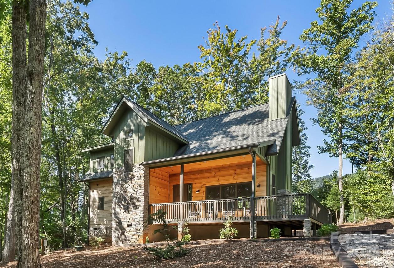 90 Clinchfield Gap Rd., Marion, NC 28752