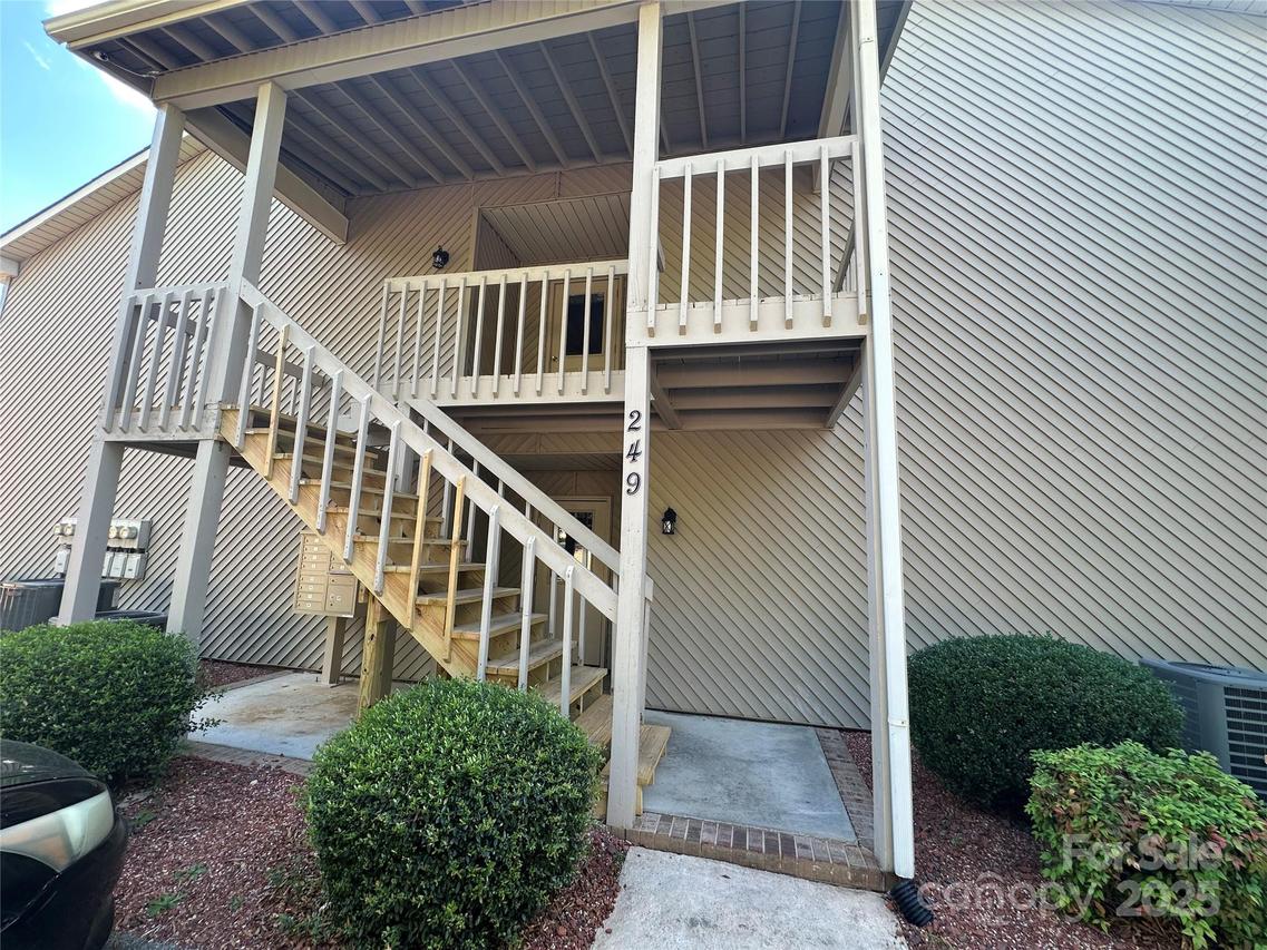 249-3 Country Club Dr., Concord, NC 28025