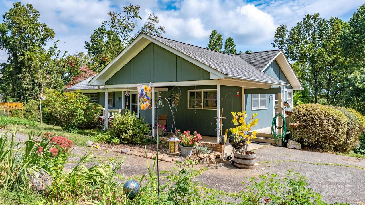 1174 Apple Ln. #7, Spruce Pine, NC 28777