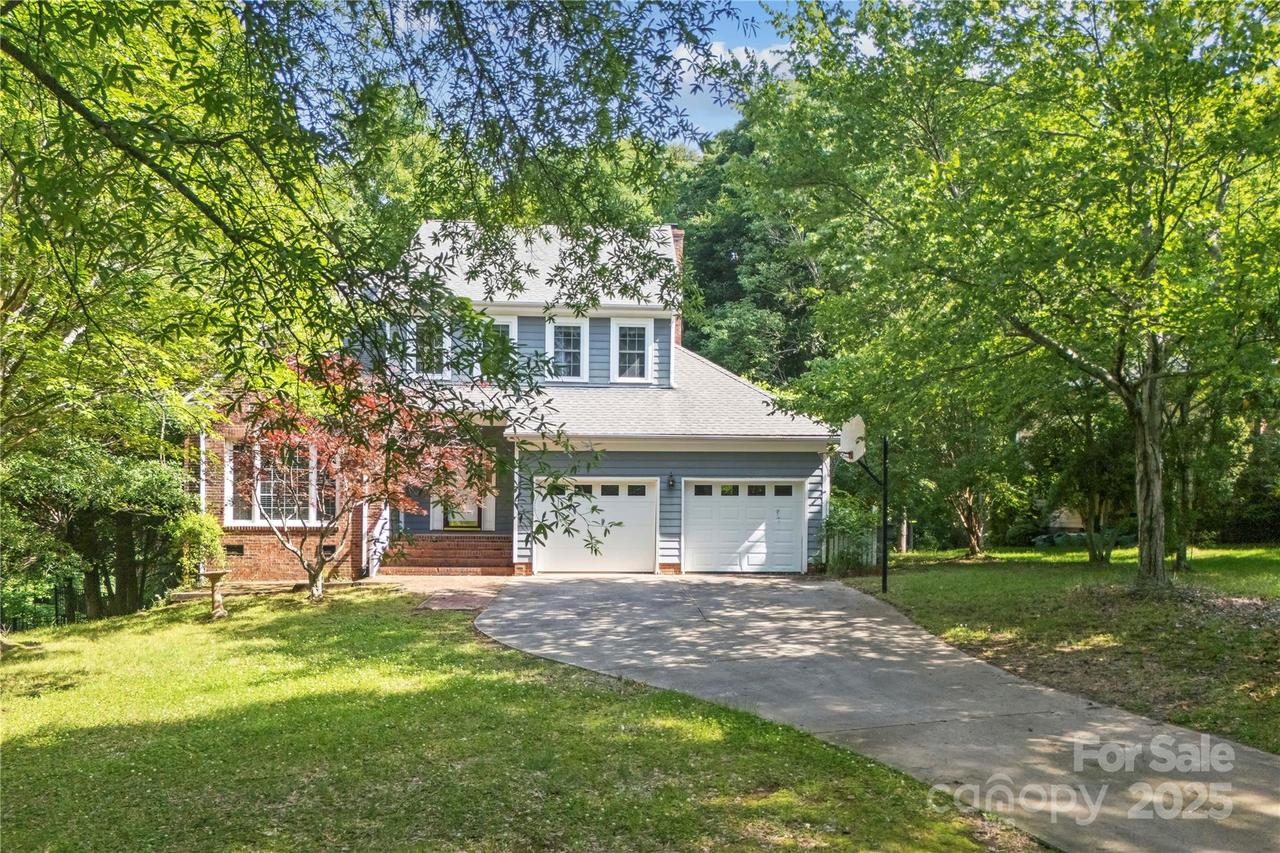 9423 Fairmead Dr., Charlotte, NC 28269