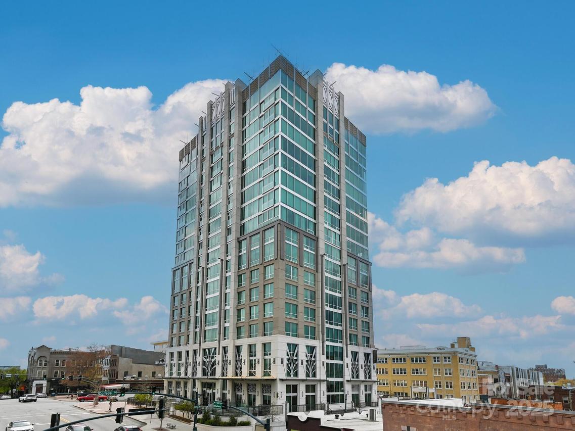 7 Patton Ave. #1104, Asheville, NC 28801
