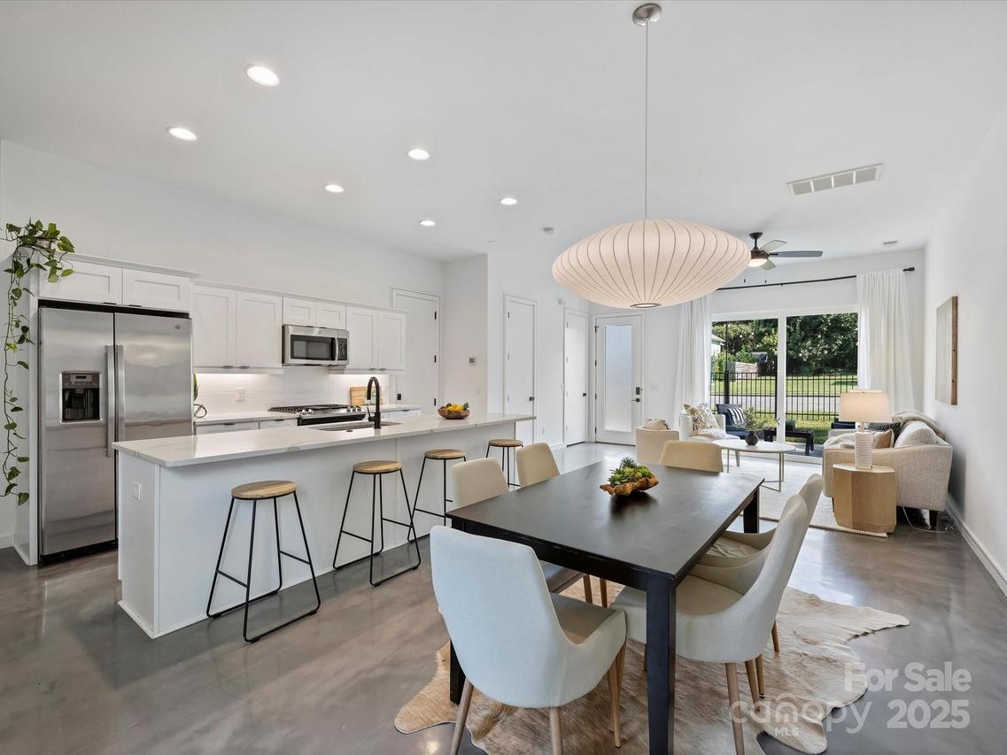 2107 W Trade St., Charlotte, NC 28216