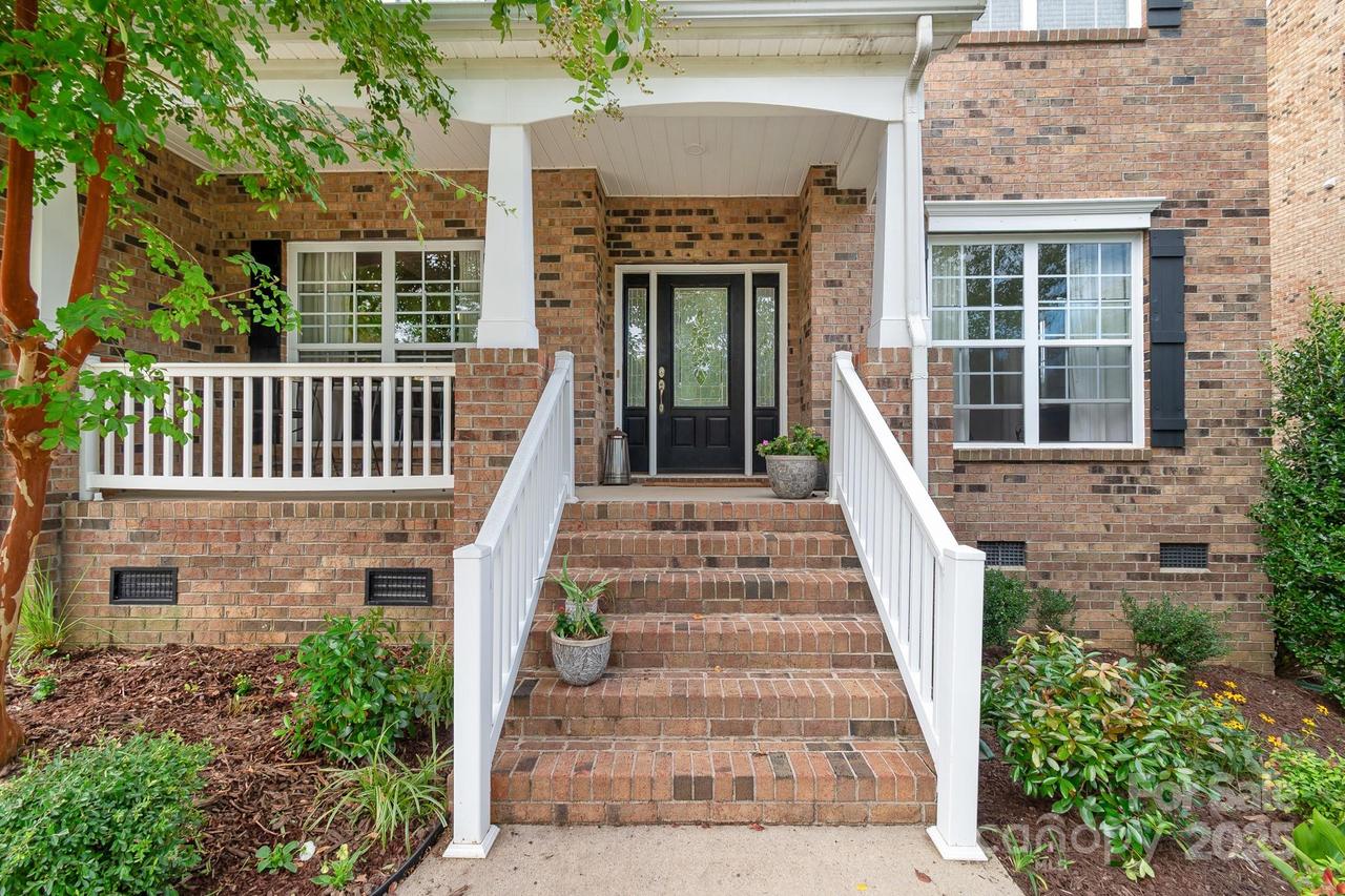 422 Deer Brush Ln., Waxhaw, NC 28173