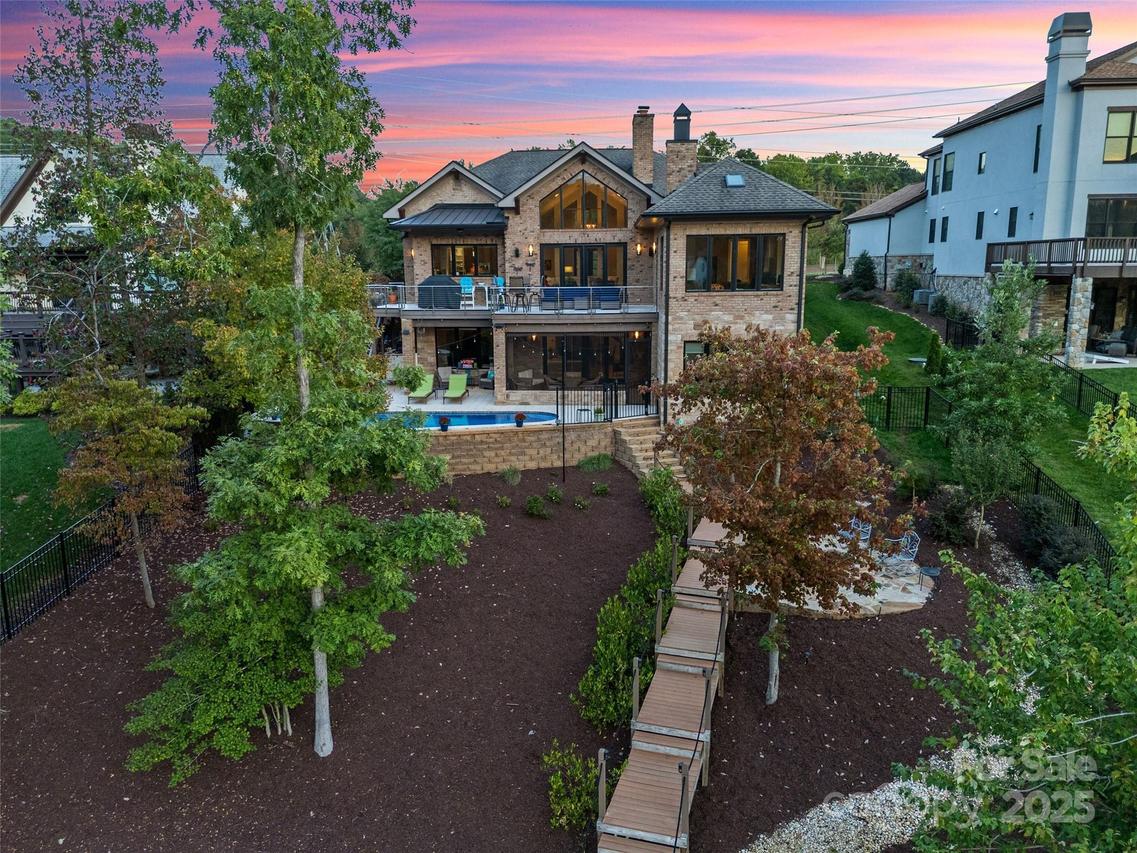 6032 Headlands Ct., Belmont, NC 28012