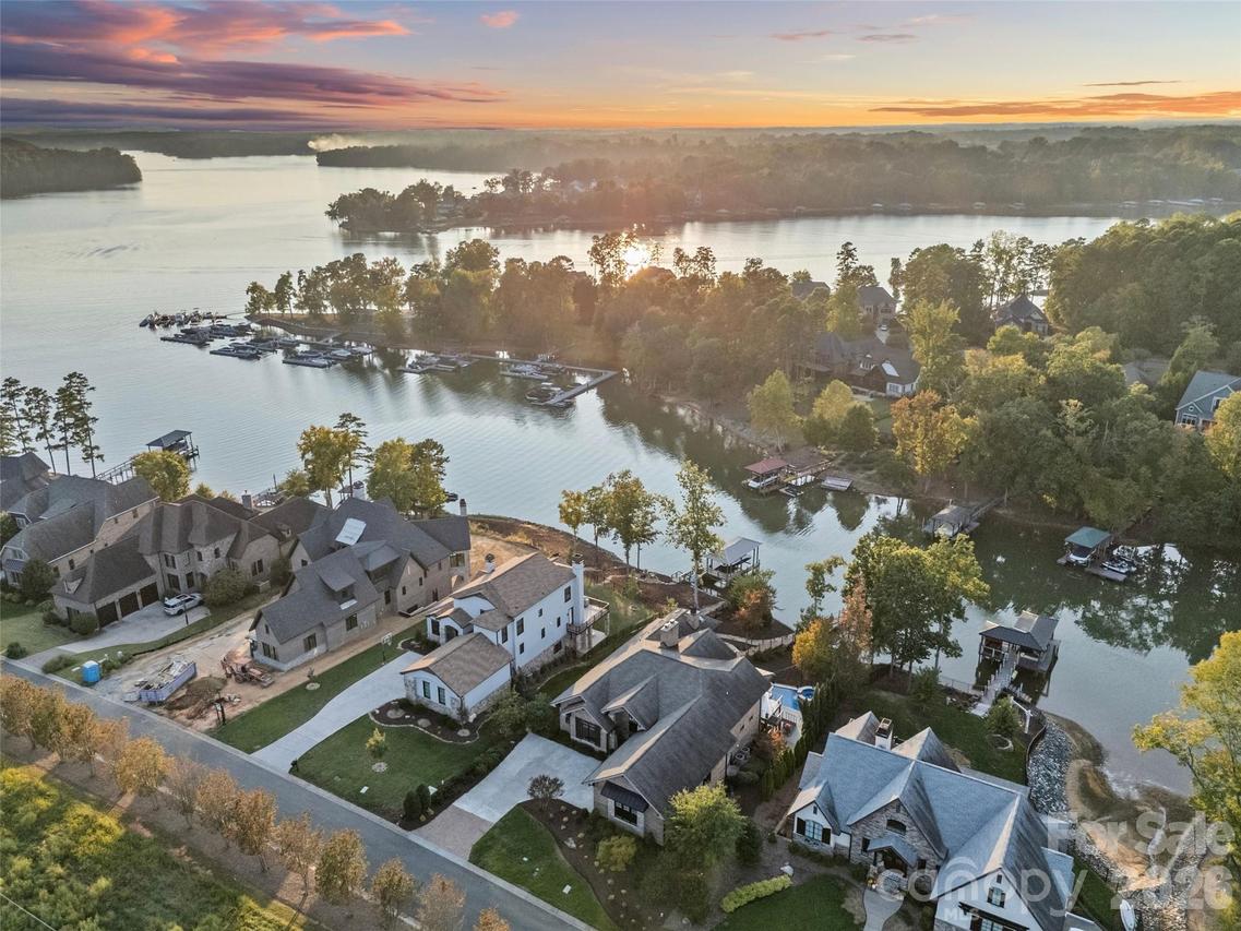 6032 Headlands Ct., Belmont, NC 28012