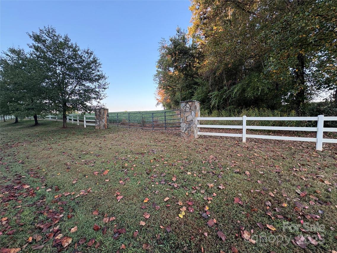 353 Sloans Mill Rd., Olin, NC 28660