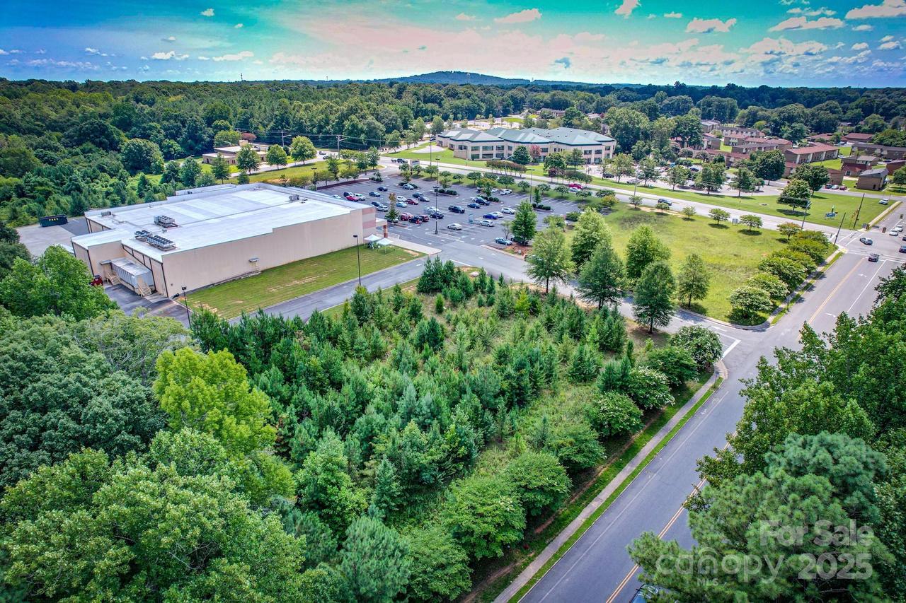 00 Lynhaven Dr. #2, Gastonia, NC 28052
