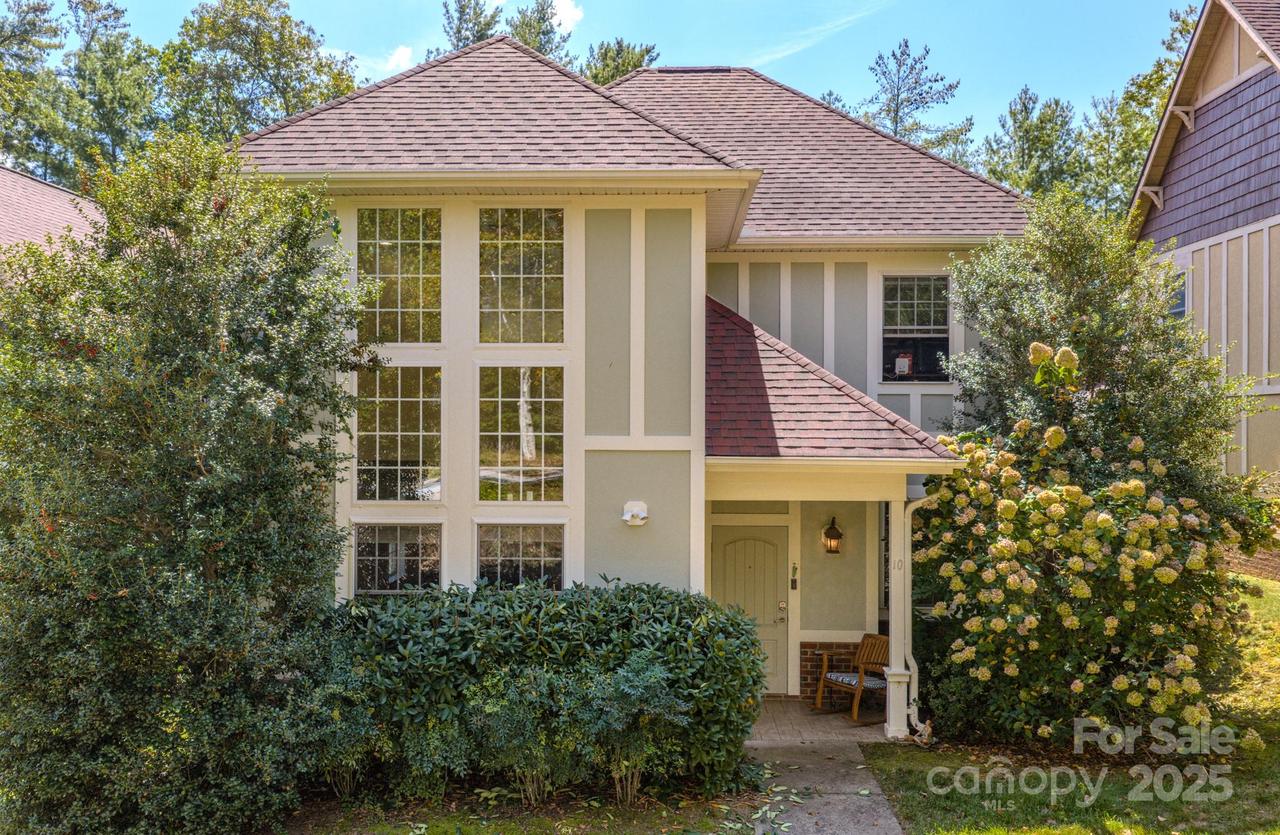 10 Trafalgar Cir., Asheville, NC 28805