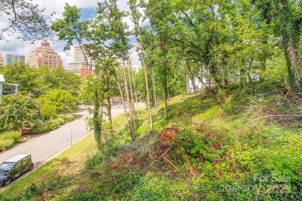 99999 Hazzard St., Asheville, NC 28801