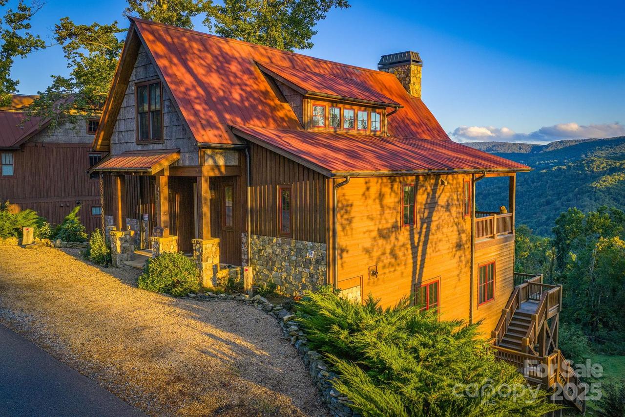 180 Eagle Village Cir. #11, Banner Elk, NC 28604