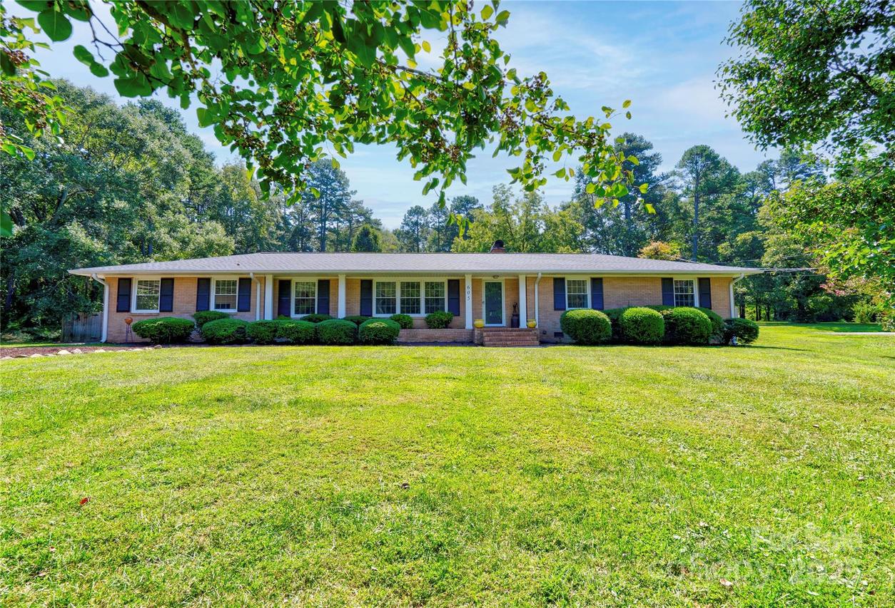 605 Gum Branch Rd., Charlotte, NC 28214