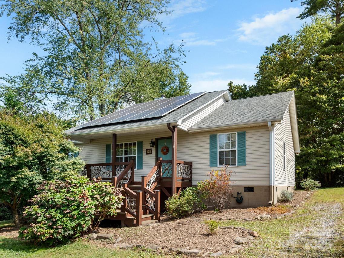 106 Graham Ln., Asheville, NC 28803
