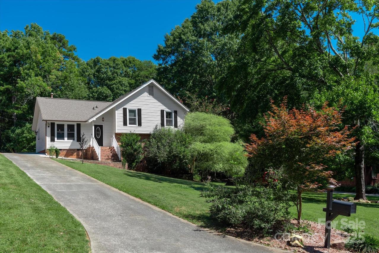 13423 Idlefield Ln., Matthews, NC 28105