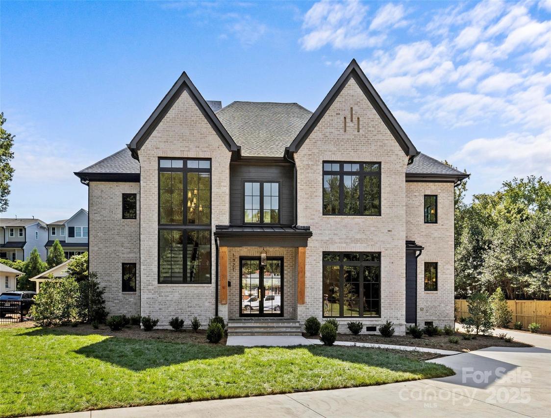 1321 Ferncliff Rd., Charlotte, NC 28211