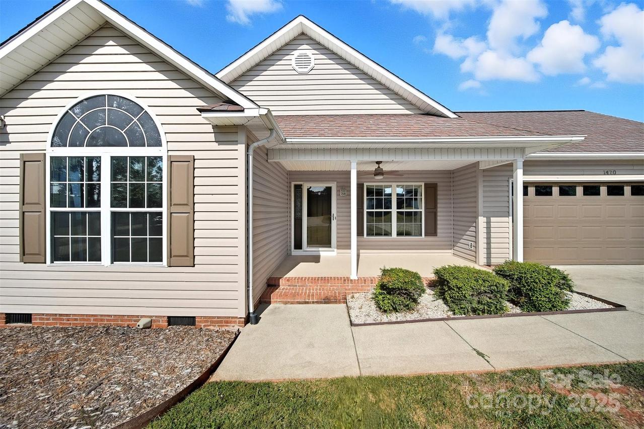1470 Farmington Hills Dr., Conover, NC 28613