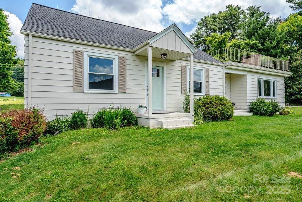 1821 Deerfield Rd., Boone, NC 28607