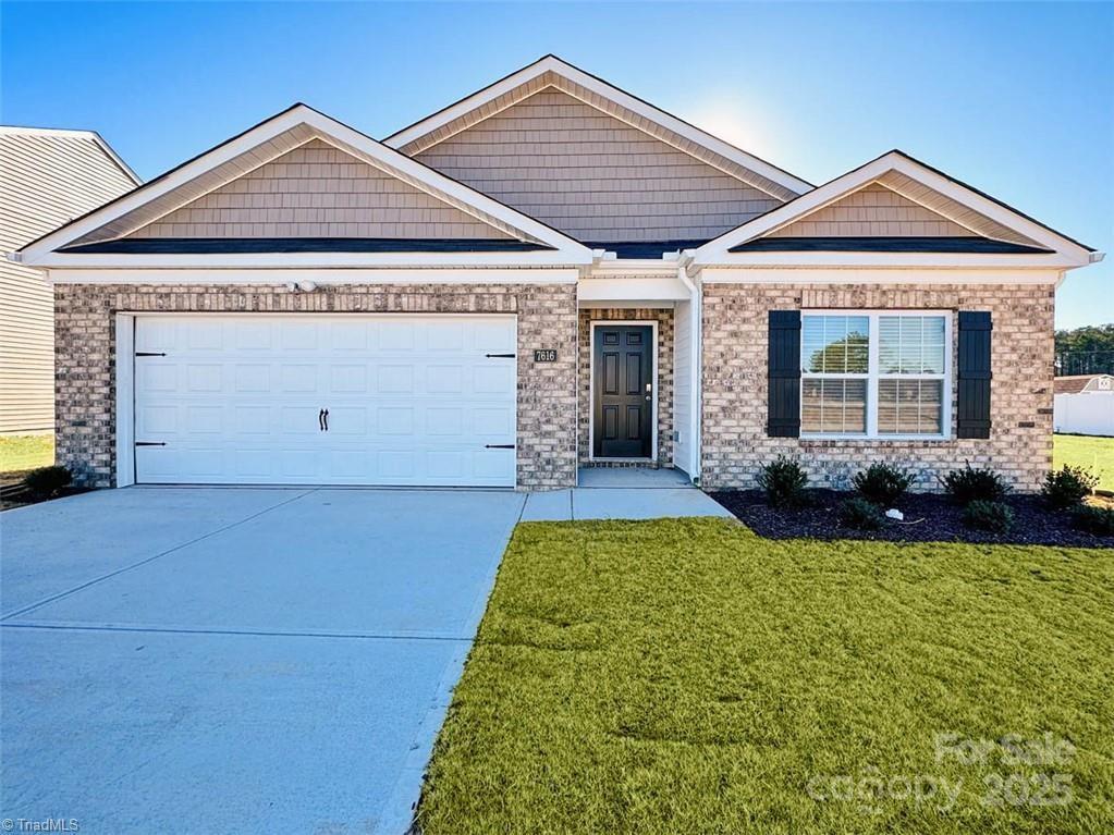 289 Indigo Bunting Ct., Lexington, NC 27295