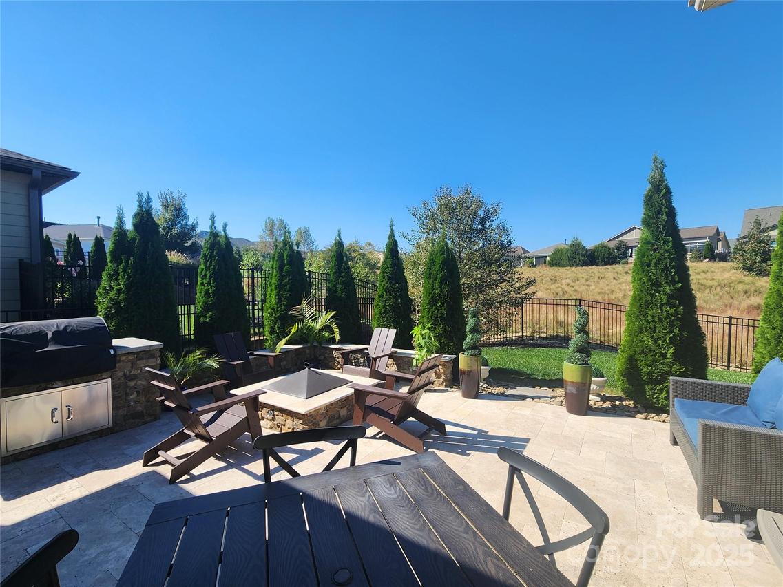 495 Bowline Dr., Denver, NC 28037