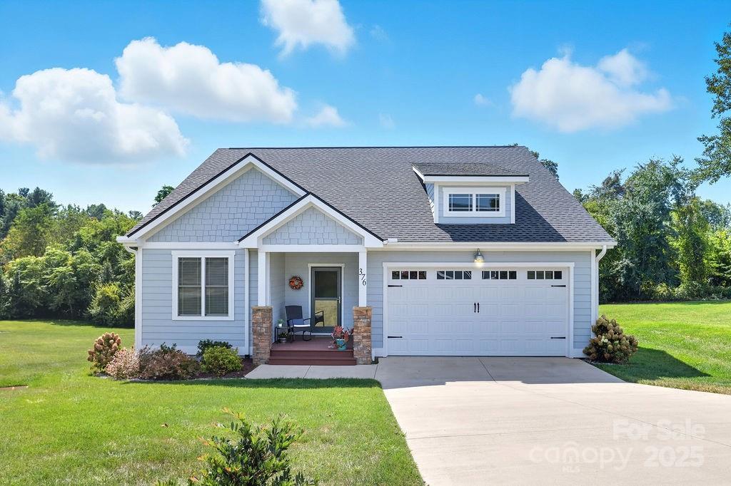 376 Windy Acres Knoll Dr., Hendersonville, NC 28792