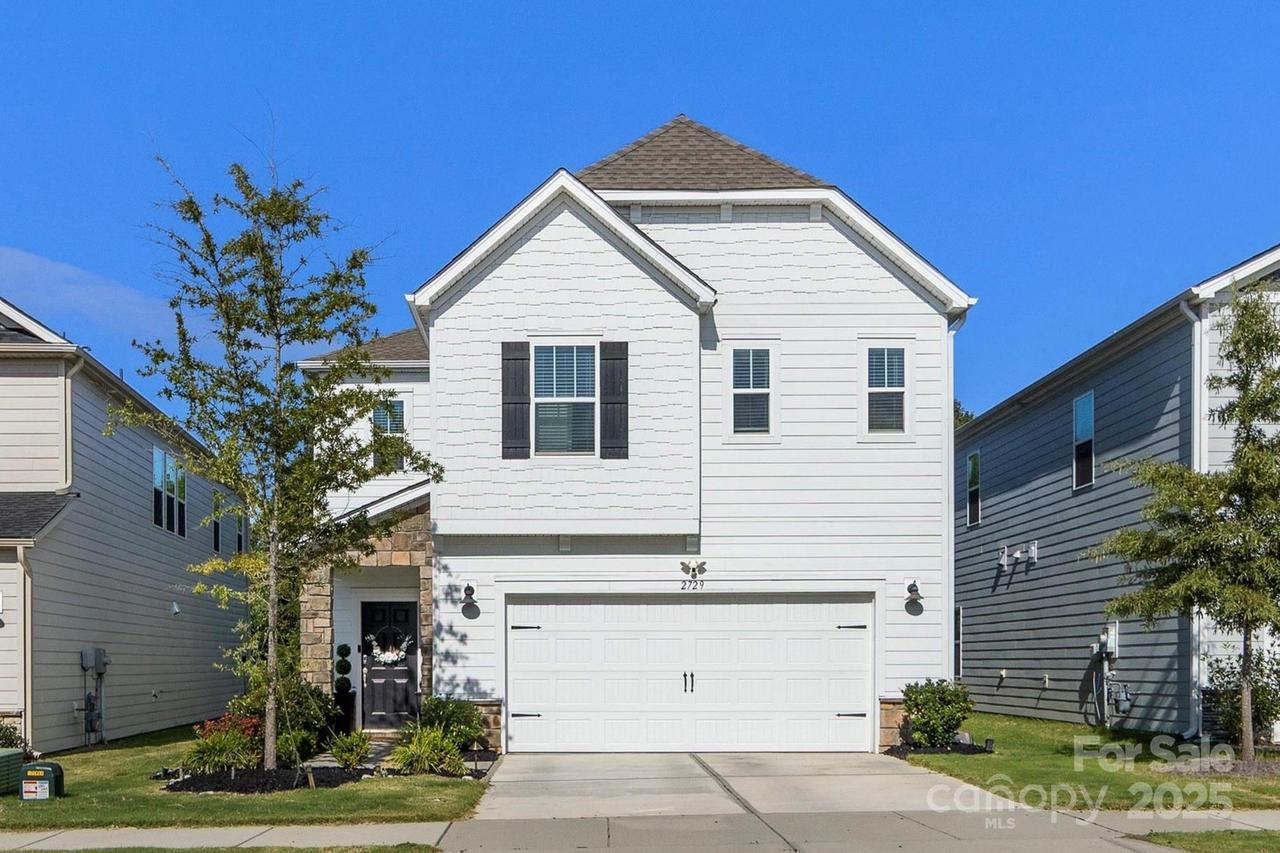 2729 Arbor Loop Dr., Charlotte, NC 28217