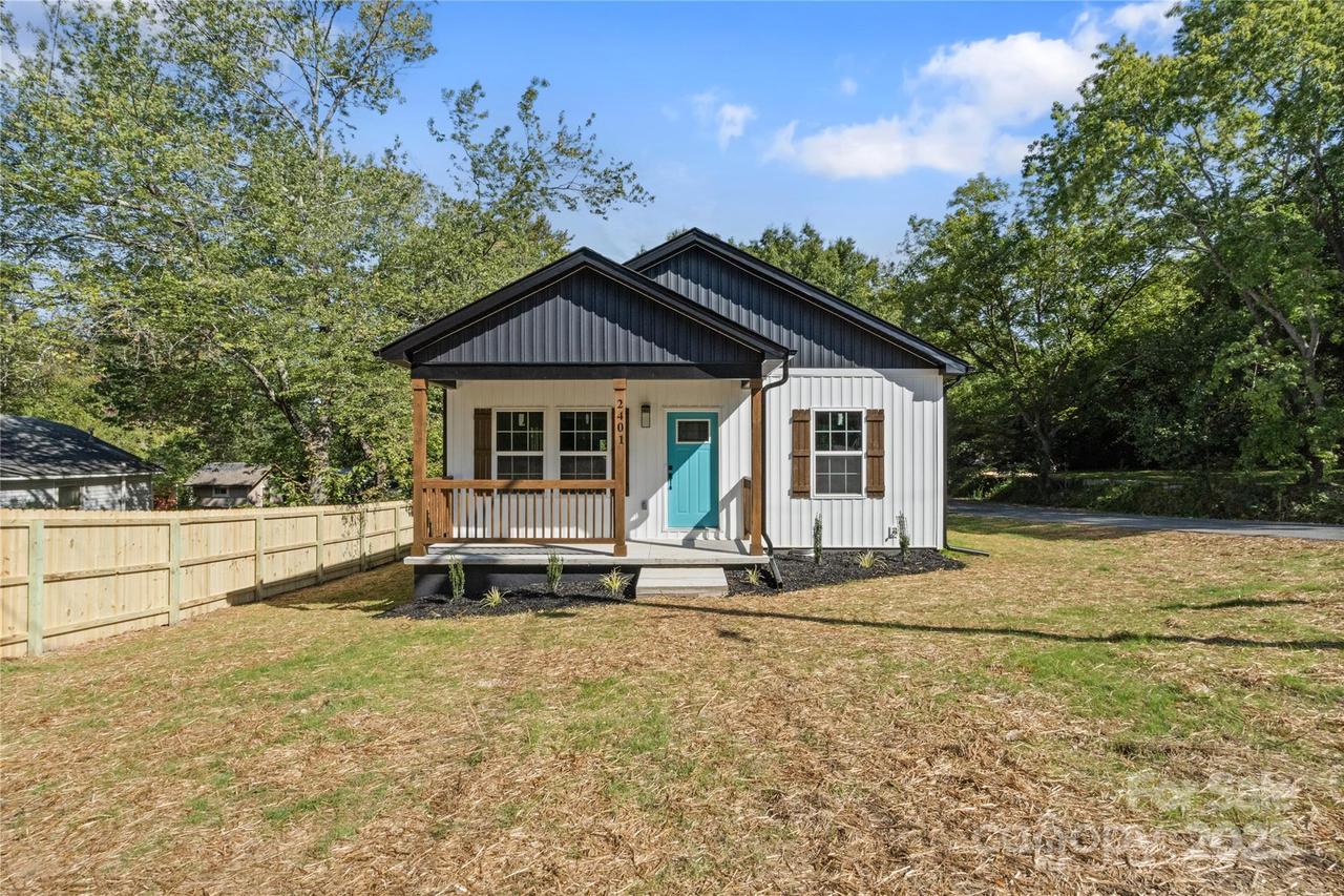 2401 Brookview Ave., Kannapolis, NC 28081
