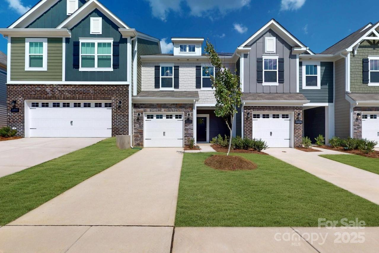 3216 Lilac Grove Dr., Charlotte, NC 28269