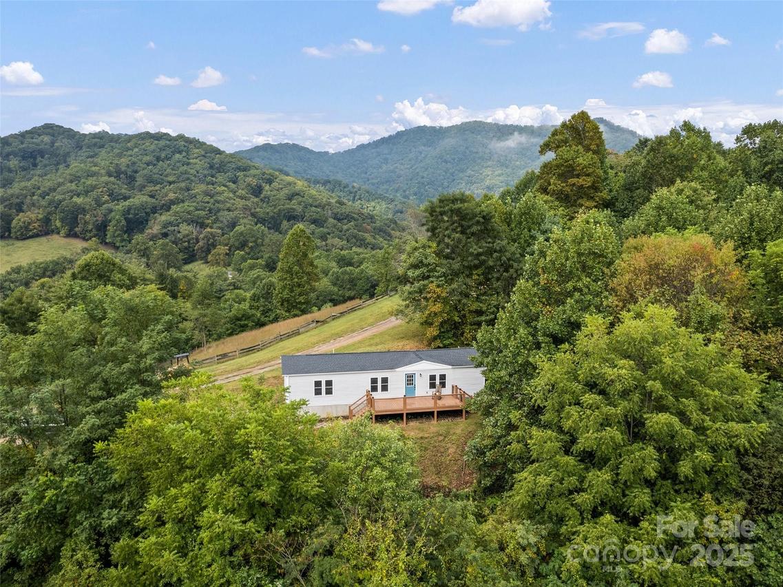 120 Simonds Ridge, Canton, NC 28716