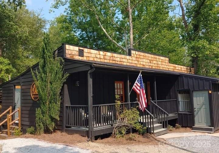 43 Polly Spout Rd., Marion, NC 28752