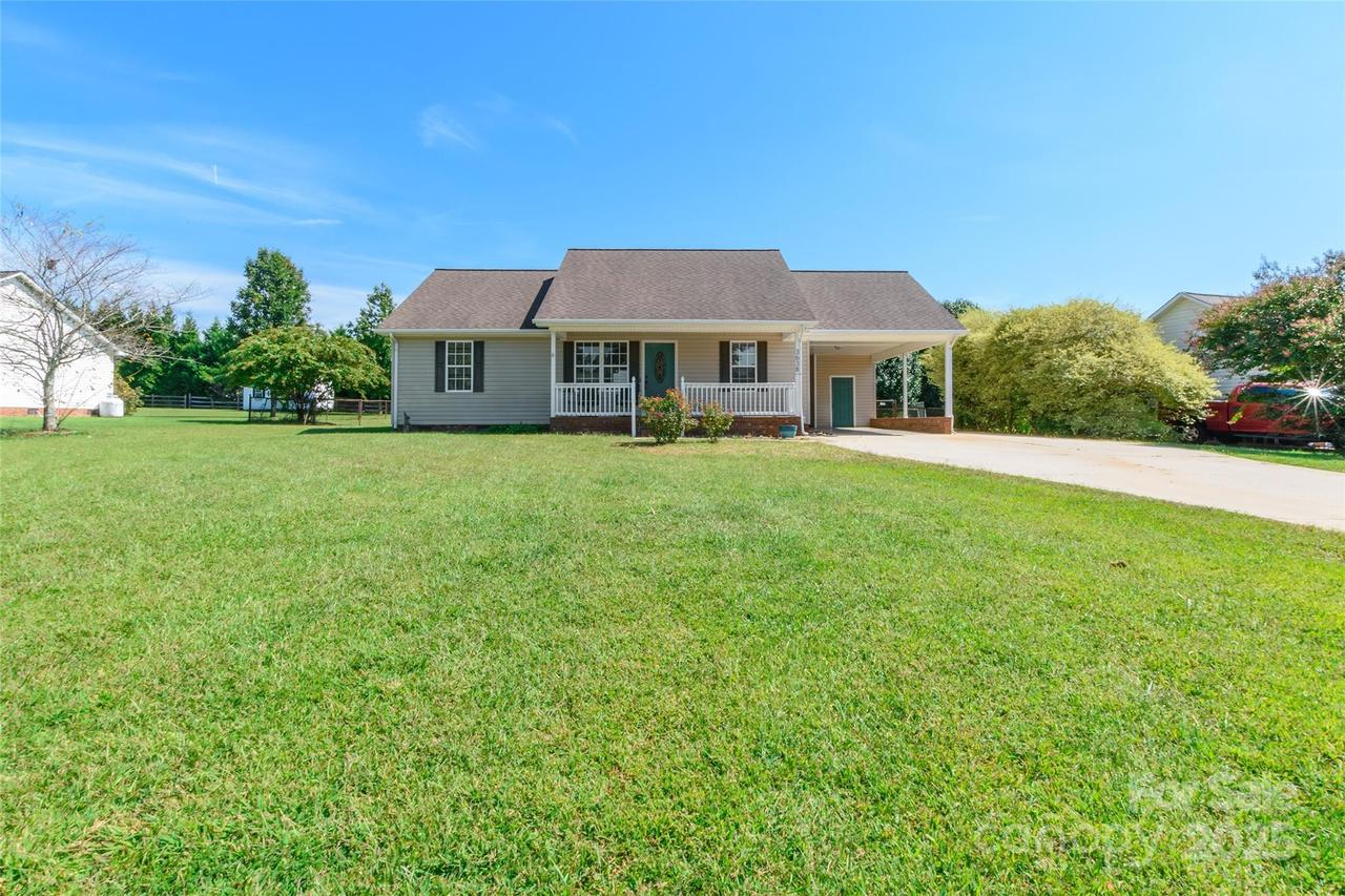 3638 Lee Moore Rd., Maiden, NC 28650