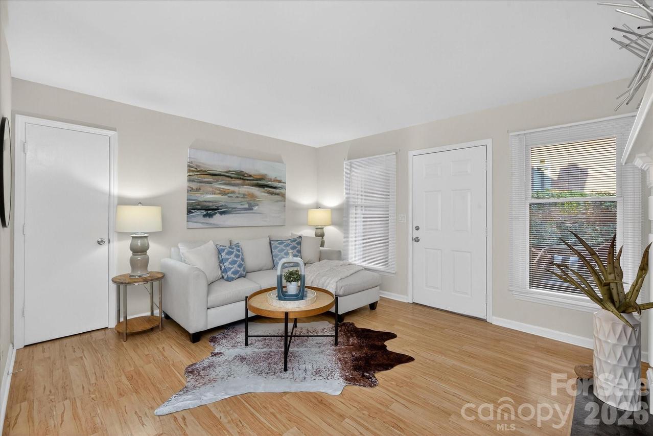 430 Queens Rd. #311, Charlotte, NC 28207